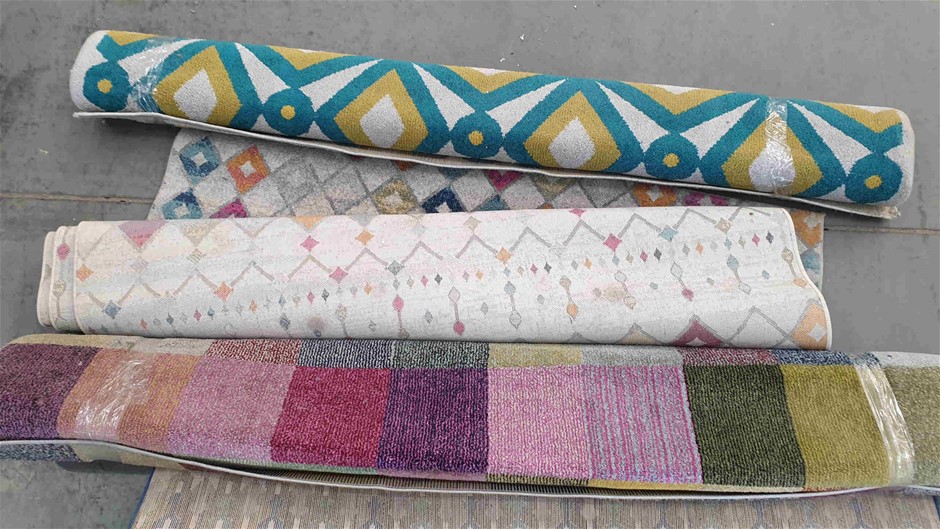 Stainless Steel Hexagon Necklace in Silver