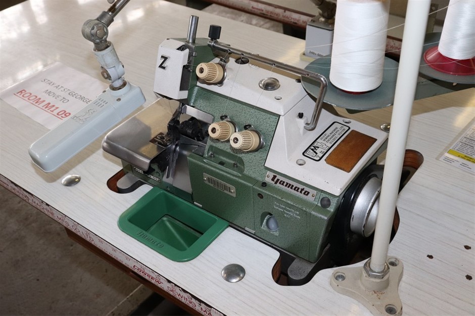 Cute Cross Beaded Bracelet - Gold