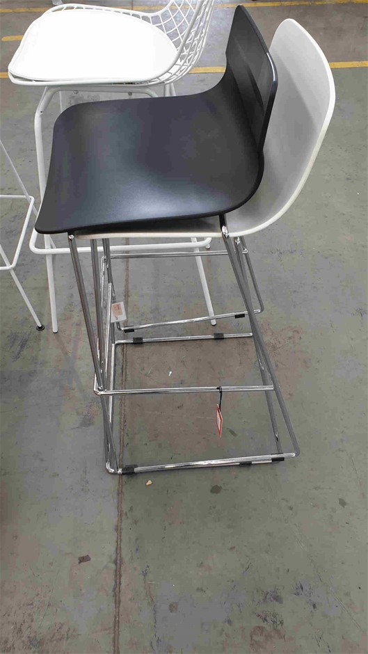 Classic Accessories Montlake FadeSafe Water-Resistant 21 x 21 x 5 Inch Squa