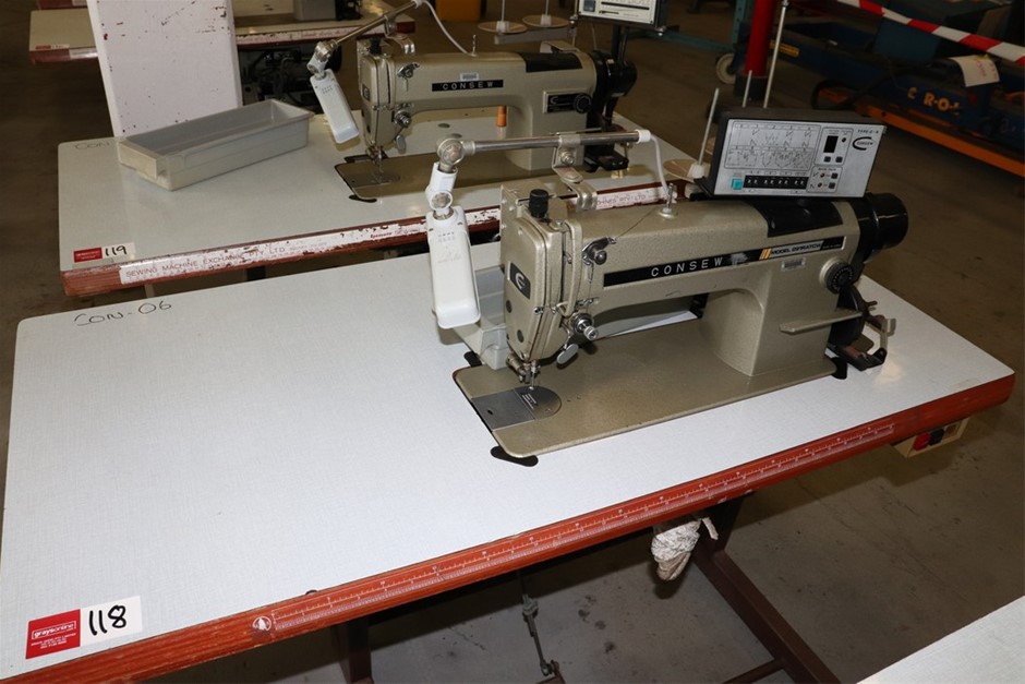 GUESS Women's 44mm Gold-tone Glitzy Sport Dress Watch, U0628L2.