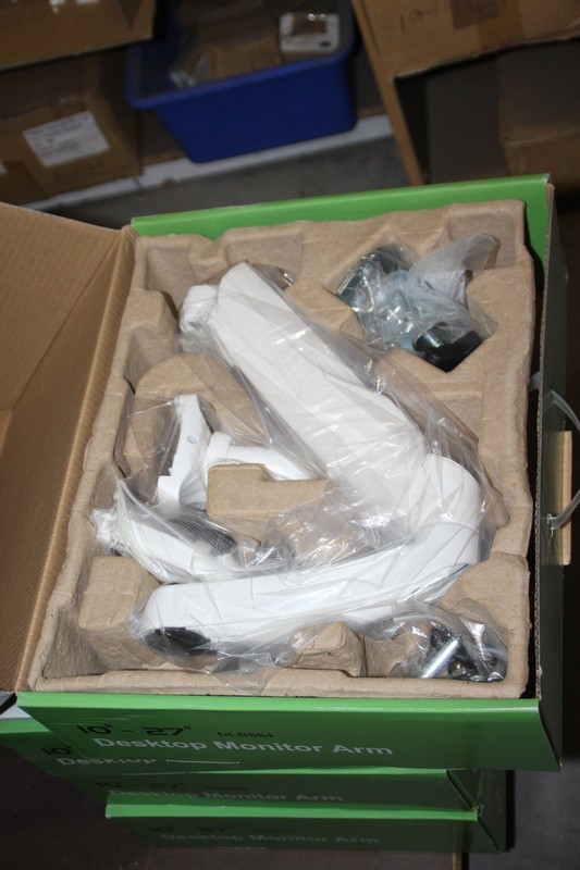 ORAL-B iO3 Clean & Whiten Electric Toothbrush, Model iOG3.1E9.1K, White.