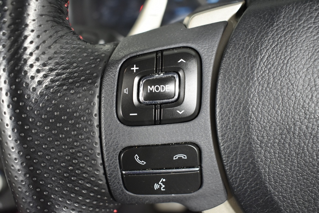 DeWalt DCB116-XE XR Li-ion Multi-Volt Fast Charger 12V 14.4V 18V. NB: Not i