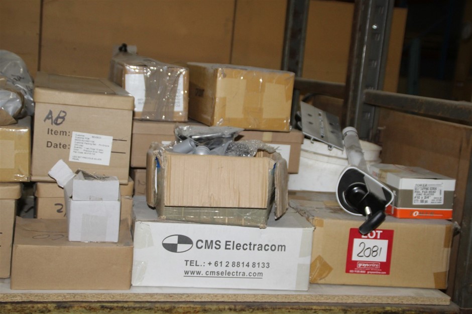 50 x FRONTIER Disposable P2 Flat Fold Respirator with Valve. NB: Not in Ori