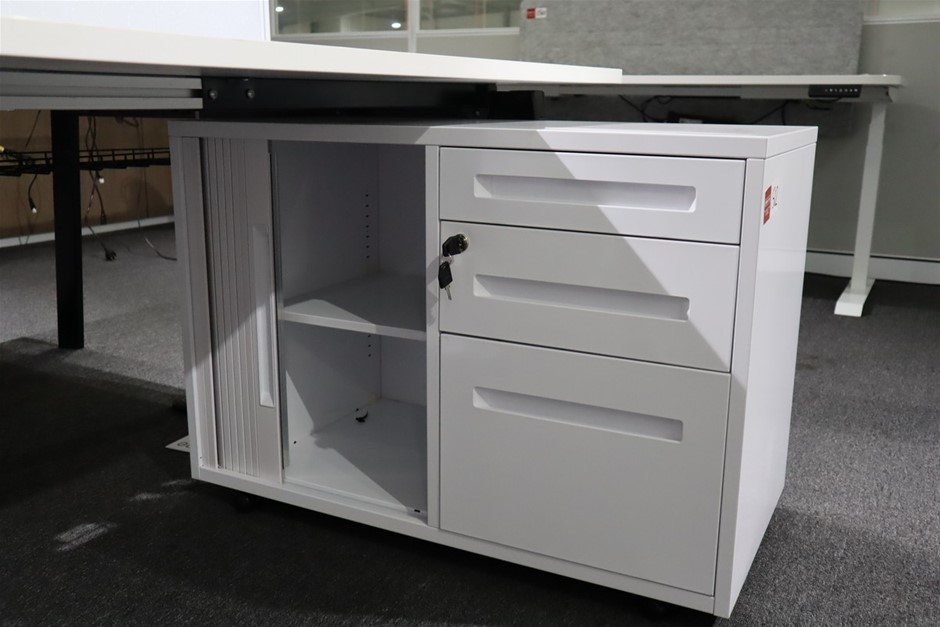 2 x SENSH Adjustable Wrenches. Sizes: 250mmm & 300mm.