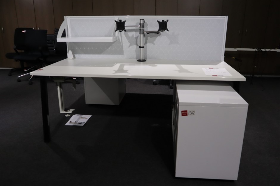 DeWALT 18V 5.0Ah XR Li-Ion Cordless Slide Battery. NB: Has been use & Not i