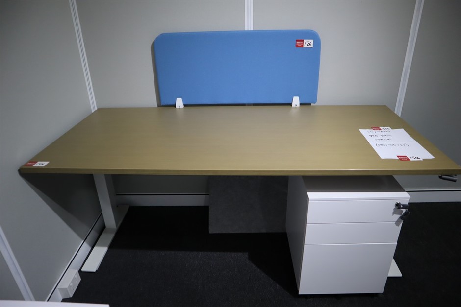 KIMBERLY-CLARK WYPALL Self-Dispensing Box of 150 Heavy Duty Cleaning Wipes,