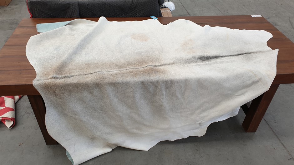 COCONUT GROVE Family Beach Cabana, 2m Wide, Blue Stripes. NB: minor use