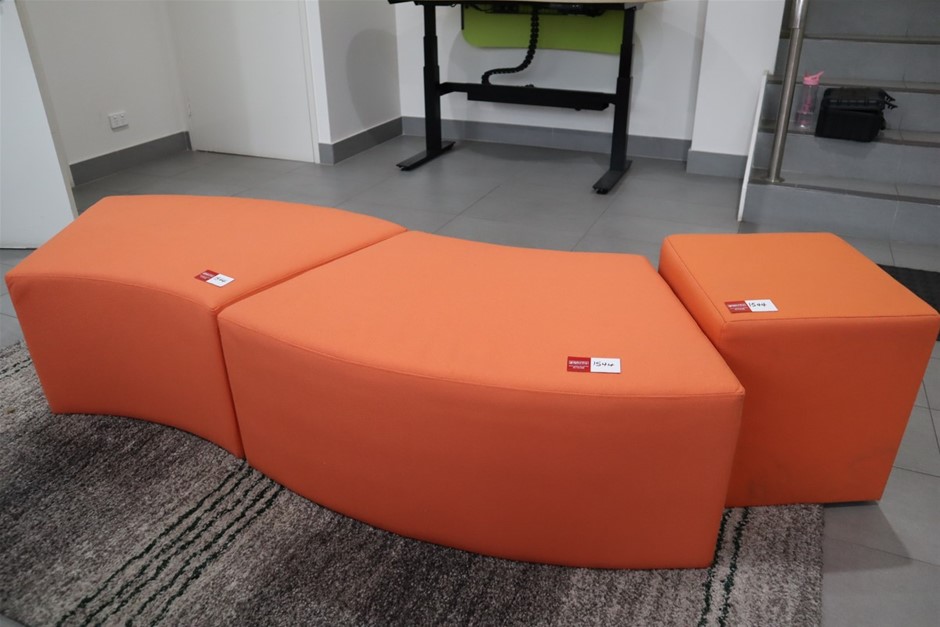 Bleeding Heart Shiraz  (12 x 750mL), SA.