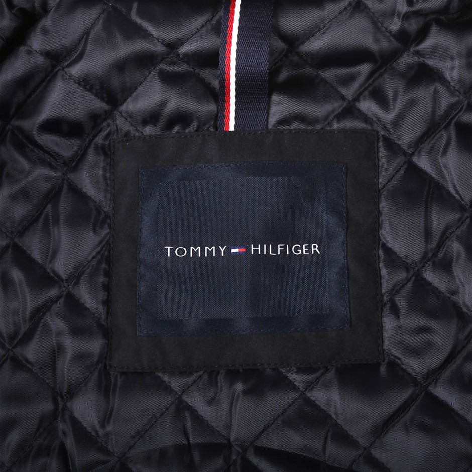 Bleeding Heart Shiraz  (12 x 750mL), SA.