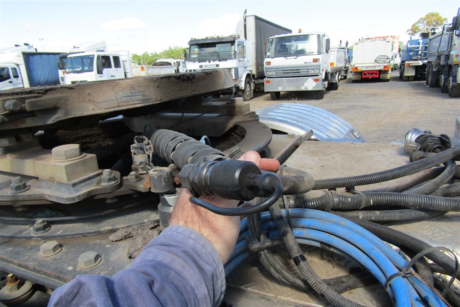 Evans & Tate Hullabaloo Shiraz 2017 (6x 750mL) Margaret River