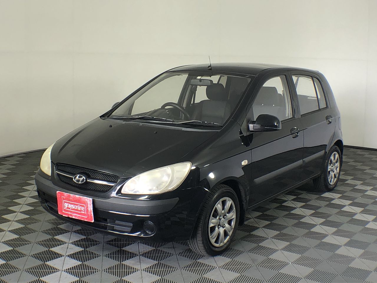 Byrne Estate Gown Shiraz Cabernet 2021 (12x 750mL) SA