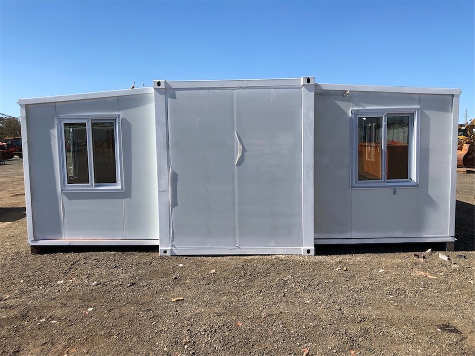 Circle of Friends Pink Moscato Slimline Cans NV (24x 250mL) Limestone Coast