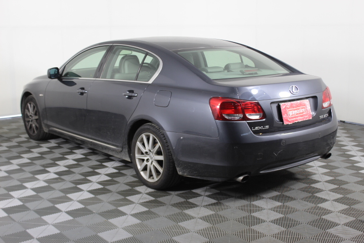 4 Carat round 4 white diamond each CVD Uncertified