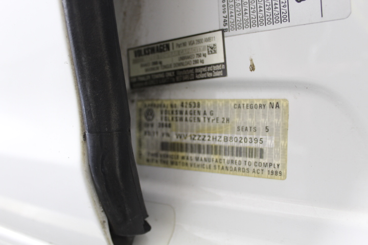 SENNHEISER Momentum 4 Wireless Headphones, Black.  Buyers Note - Discount F