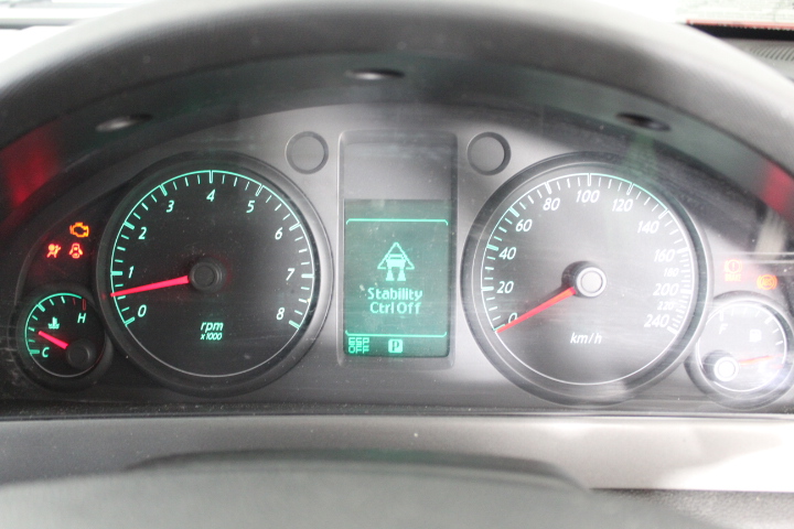 2014 Toyota HiAce KDH223R Turbo Diesel Automatic 12 Seats Bus