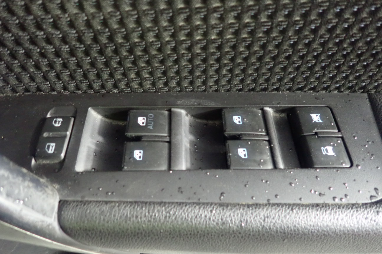 HANGING ROCK WINERY Shiraz 2000 (1x 1.5L), Heathcote. 5* Prov