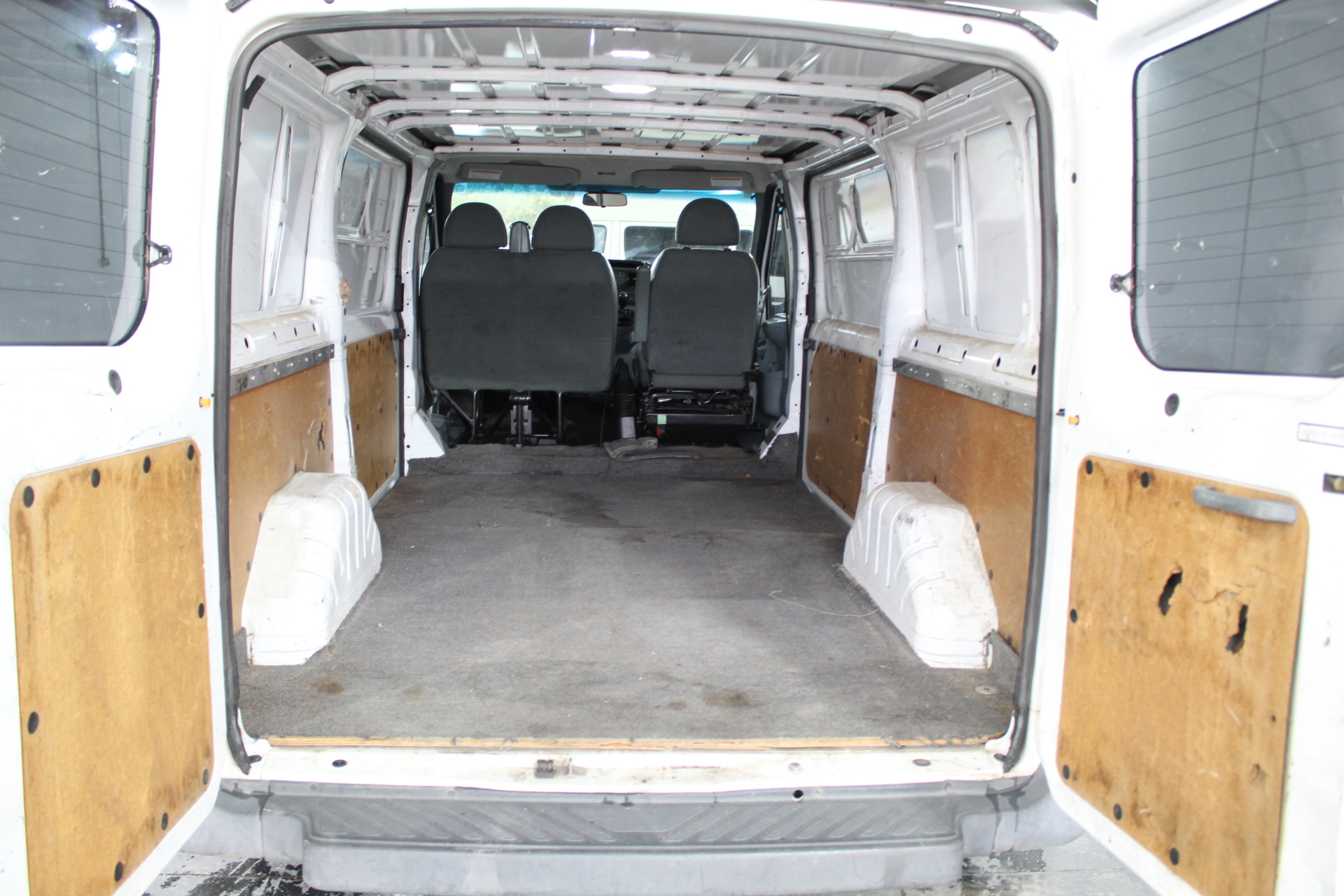 Avanti Black/Grey Bicycle