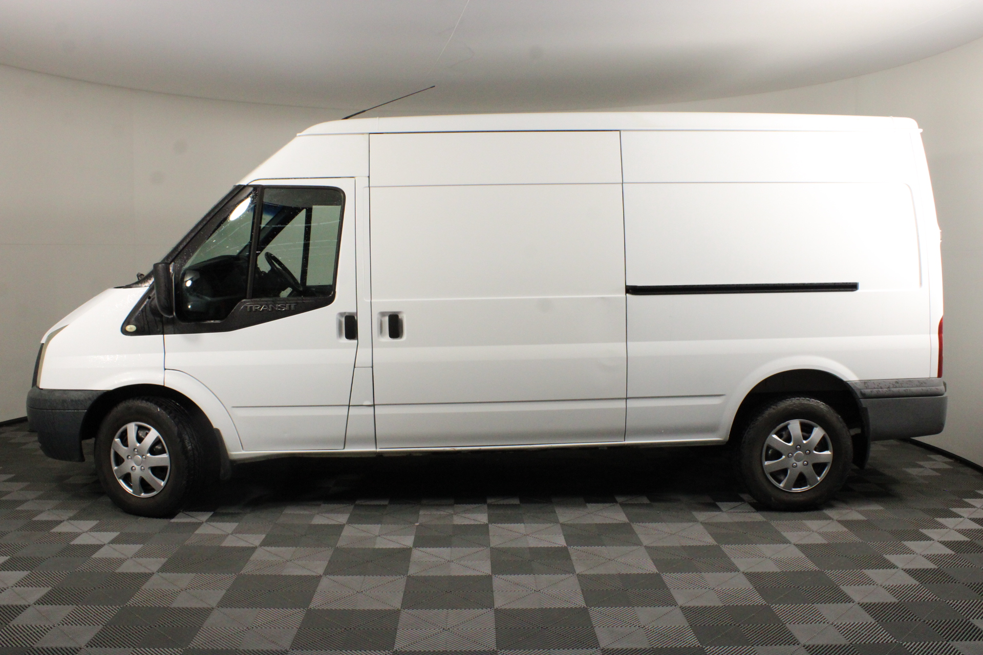 Heavy duty 20ft Container Shelter with End Wall (Unused)