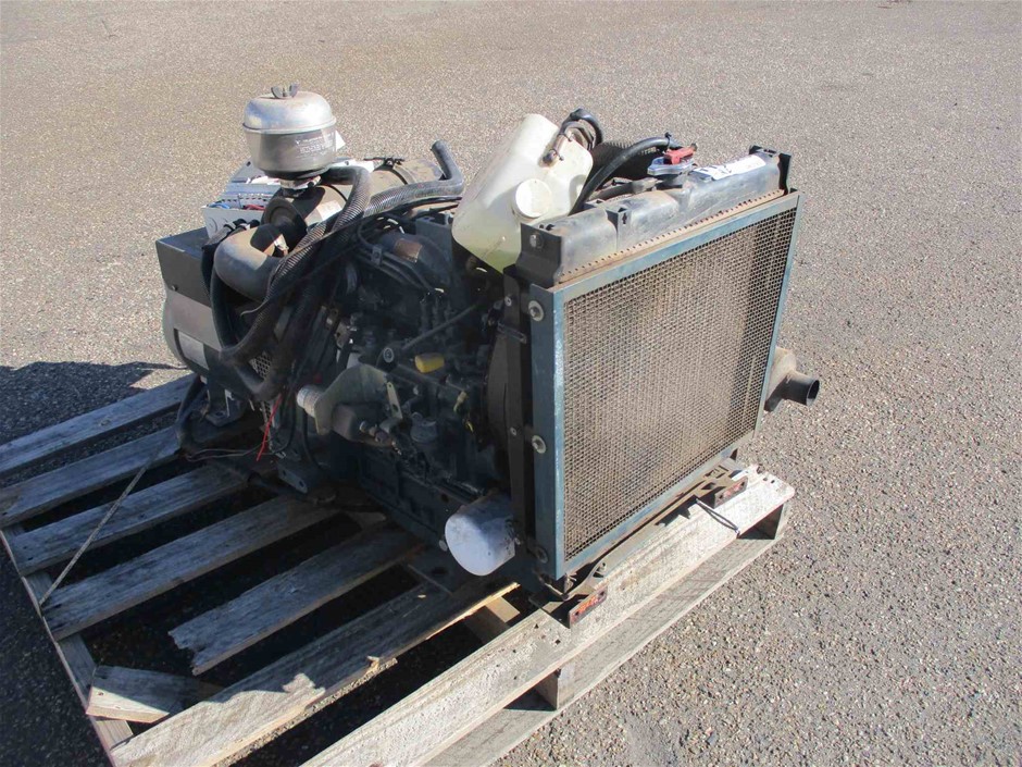 Silver-Filled Cuban Chain Bracelet, 9.5MM Wide - 20.3cm