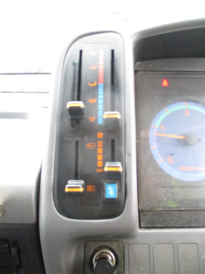 The Bowler Cleanskin Moscato 2024 (12x 750mL) SA