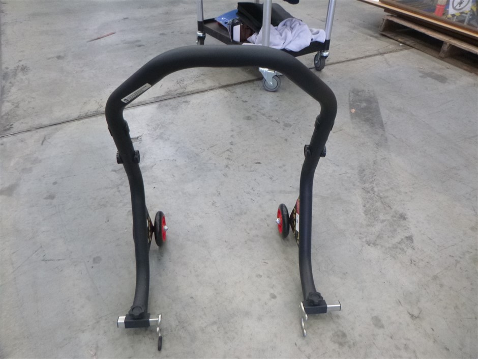 ADVENT Women's Shorts, Size M, 100% Lyocell, Black.  Buyers Note - Discount