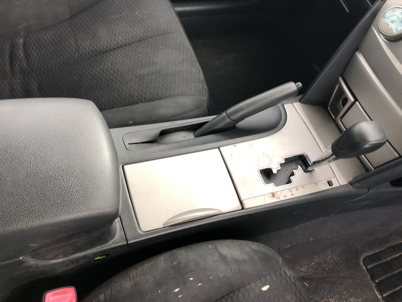 1.00 Carats Brilliant Polish Round Cut White Diamond CVD-Not Certified