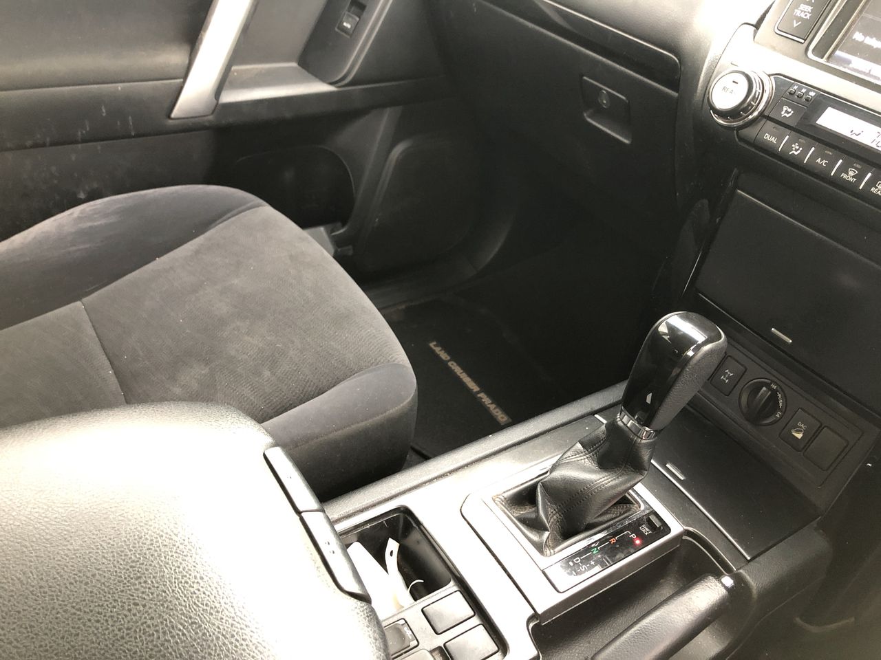 Set of 2 Chain and Pads Assembly Suit Caterpillar D6R/T Bulldozer(Unused)