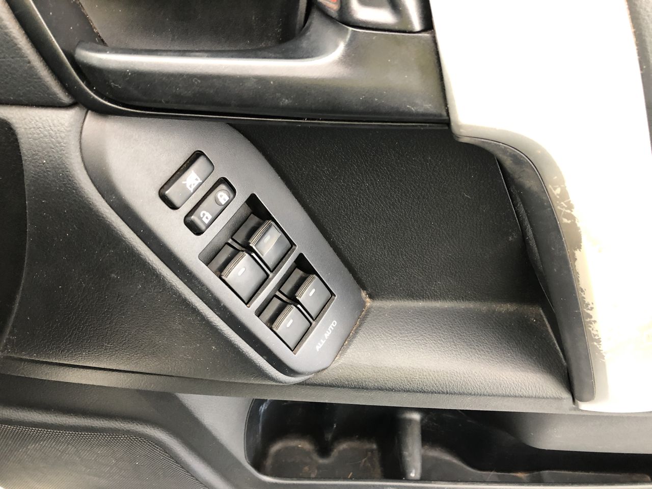 2016 Mitsubishi Triton 4X2 GLX MQ Turbo Diesel Manual Cab Chassis