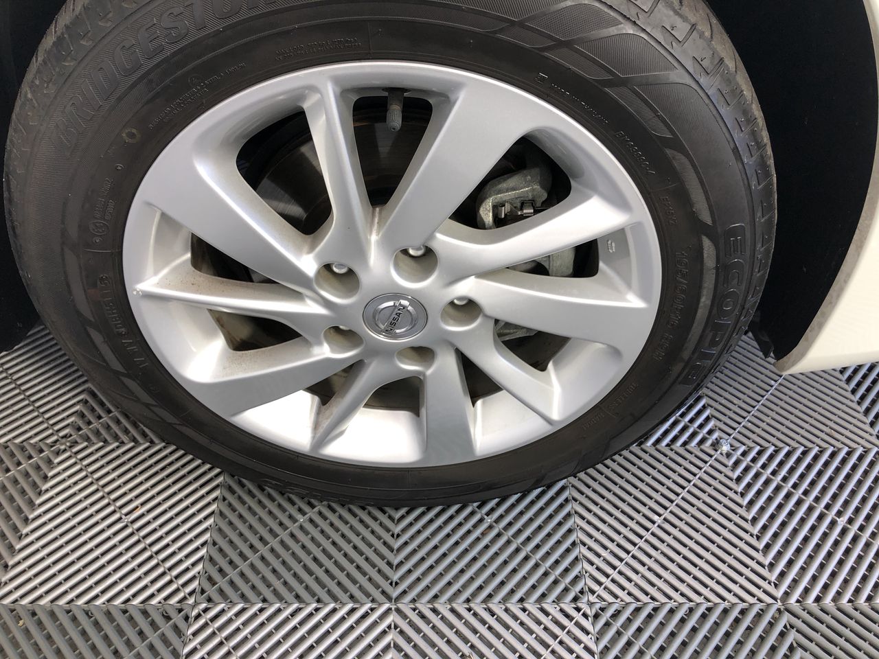 Longchamp Green Leather Crossbody Bag