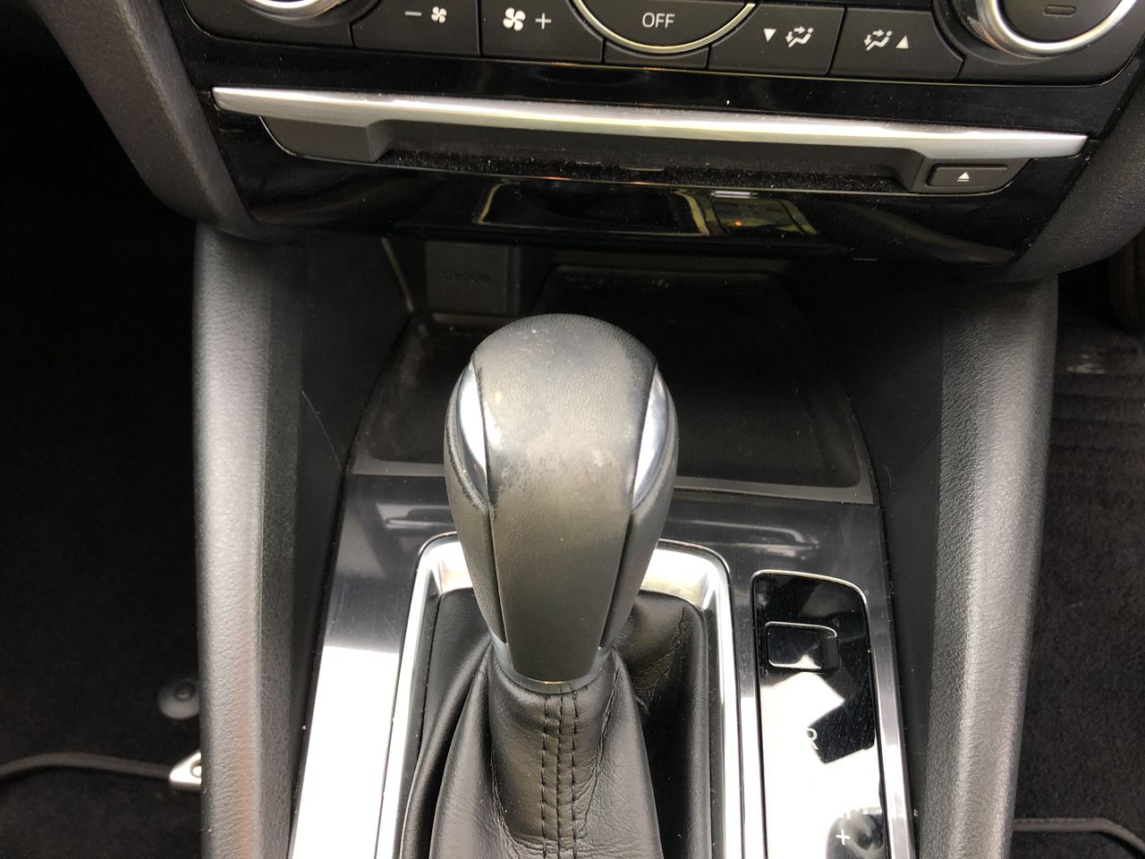 Mixed Collection of Circulated International & Australian Paper Banknotes