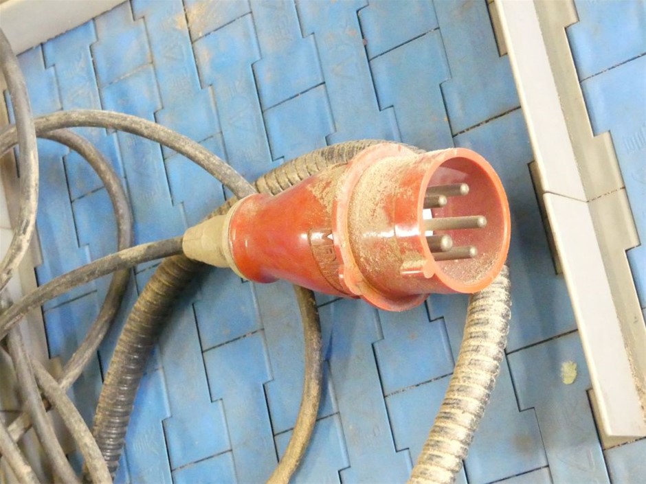 BRAUN All-Body Beauty Set 5 Wet & Dry. NB: Box still sealed.