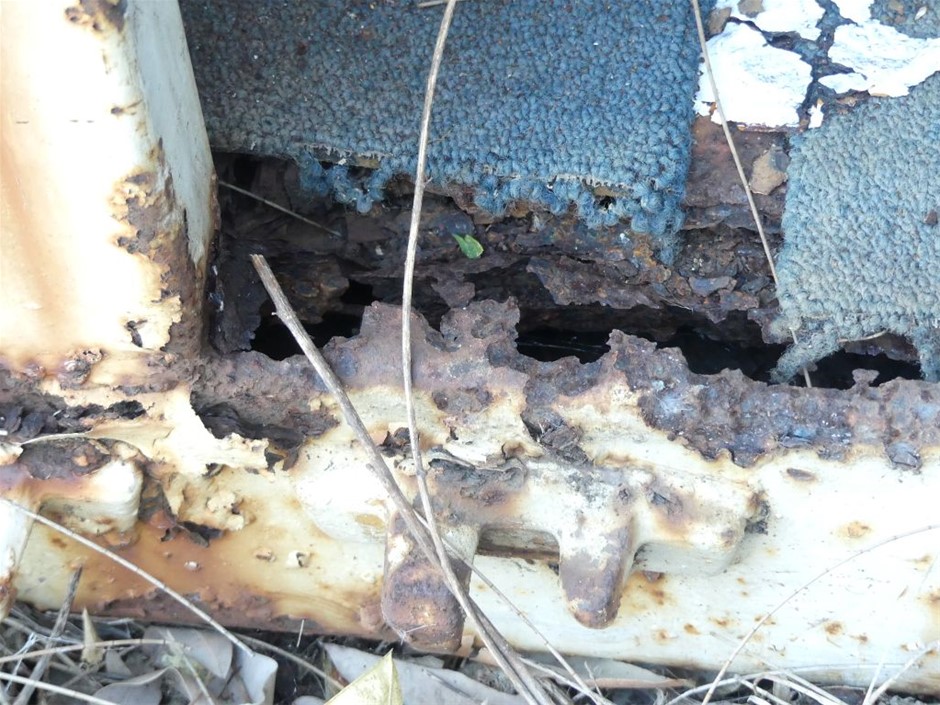 18K Gold-Filled Cuban Style Link Ring with Simulated Diamonds - Size 8