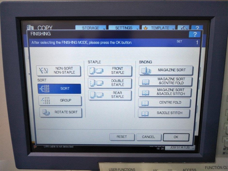 Vial full of Gold Leaf/Flake