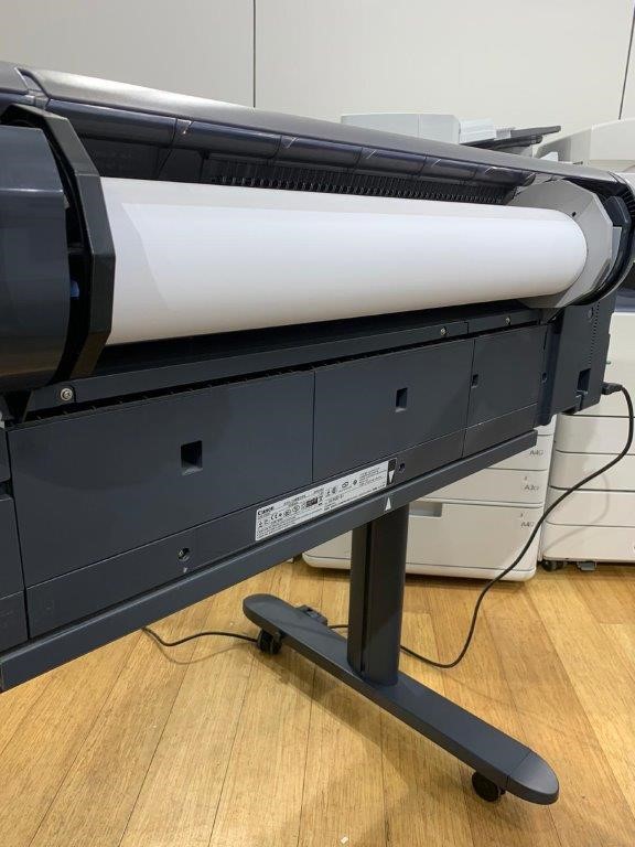 0.11 Carat white princess cut diamond pair