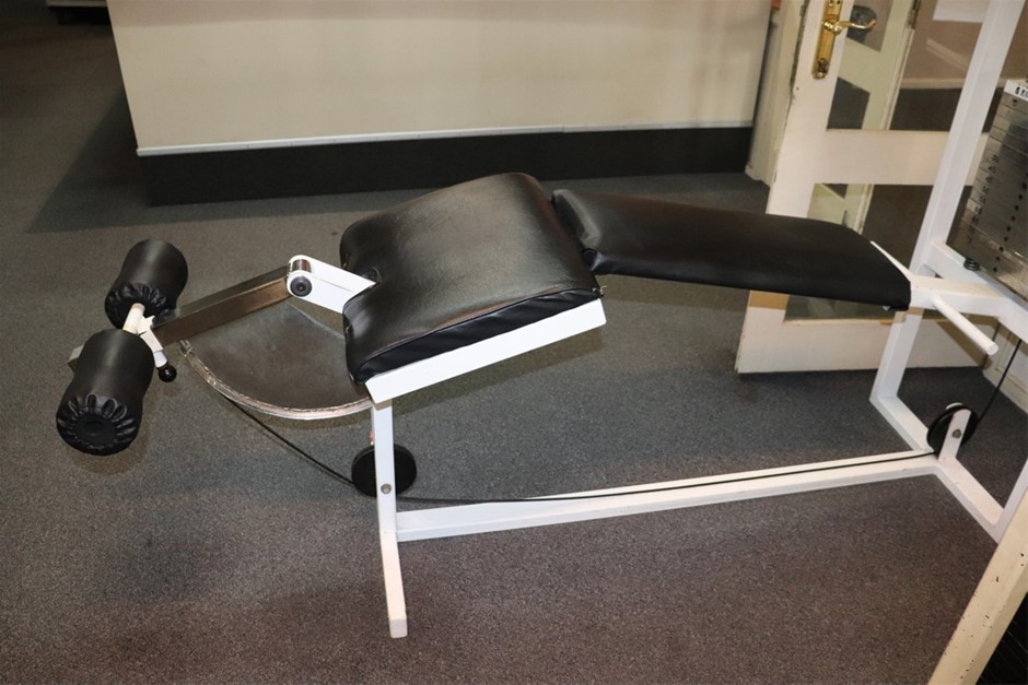 BUNDLE: 2pcs Welspun Oversized Beach Towel 102 x 183cm and Modway Outdoor P