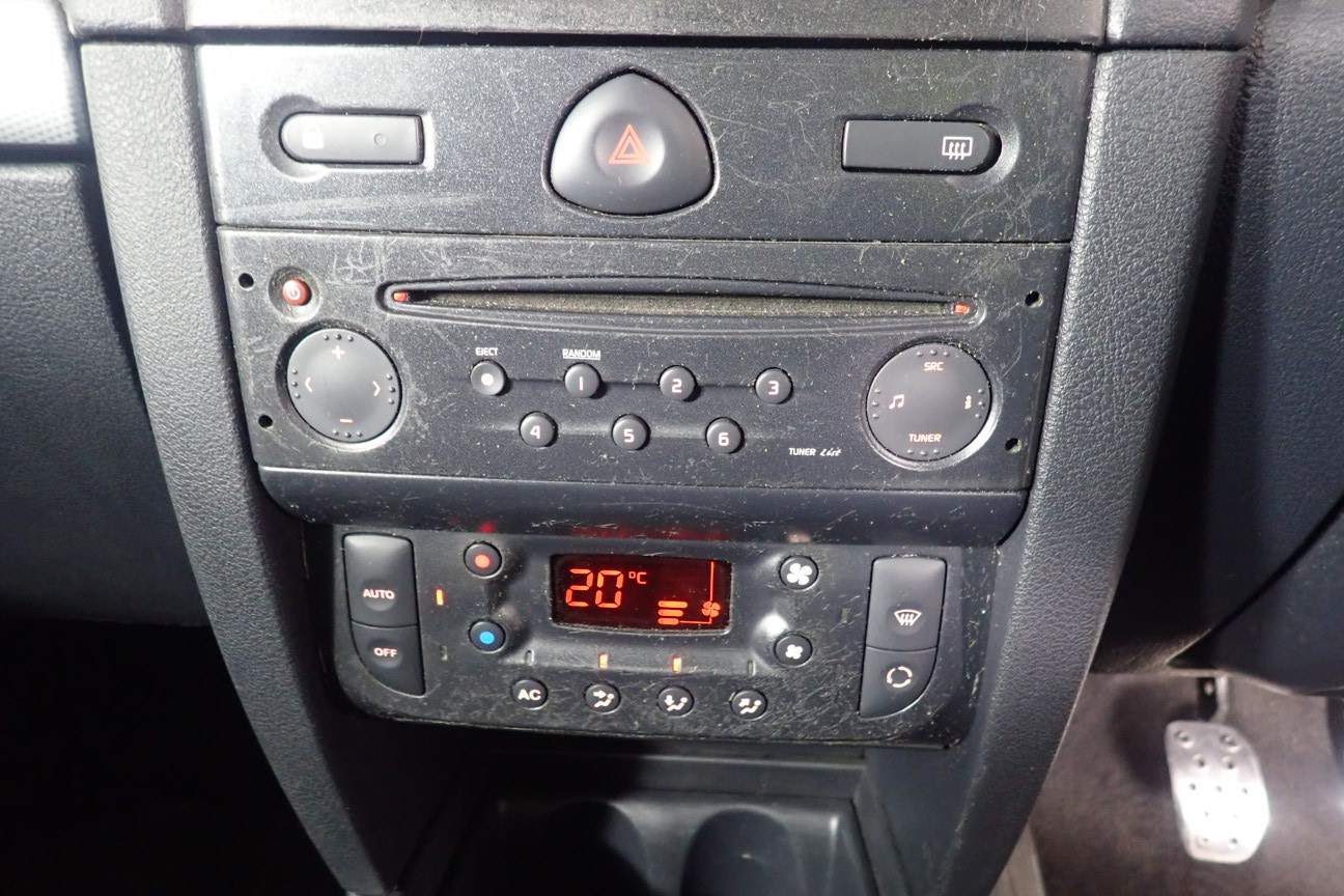 24 Pairs x FRONTIER Nitrile Full Dip Knitted Wrist Gloves, Size M.