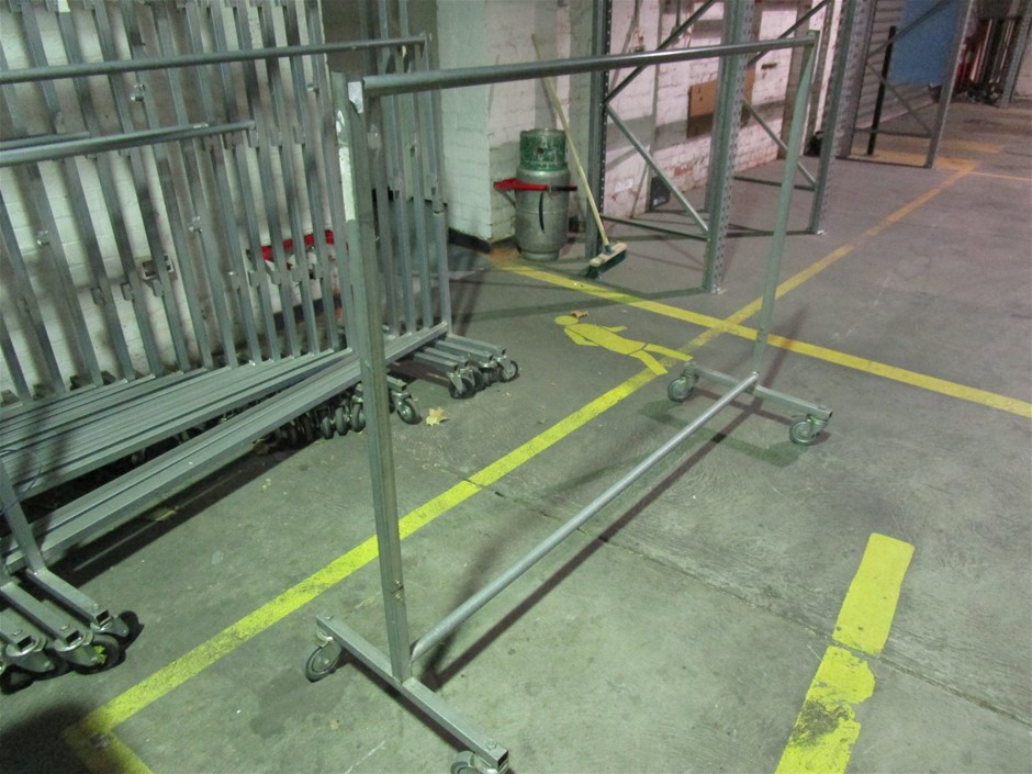 DYSON Gen5detect™ Absolute Cordless Vacuum Cleaner (Purple/Iron). NB: Has b