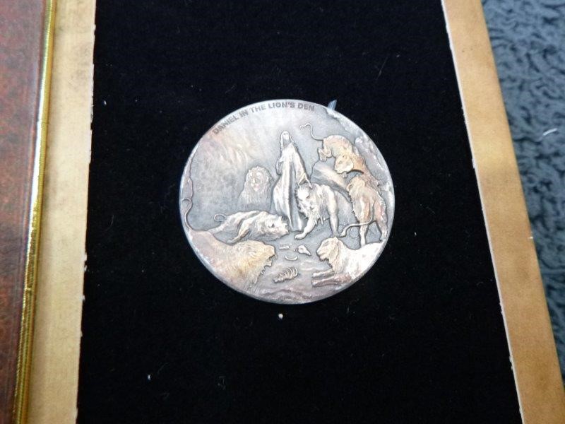 <B>Grain Bin (Stand Alone)</B>