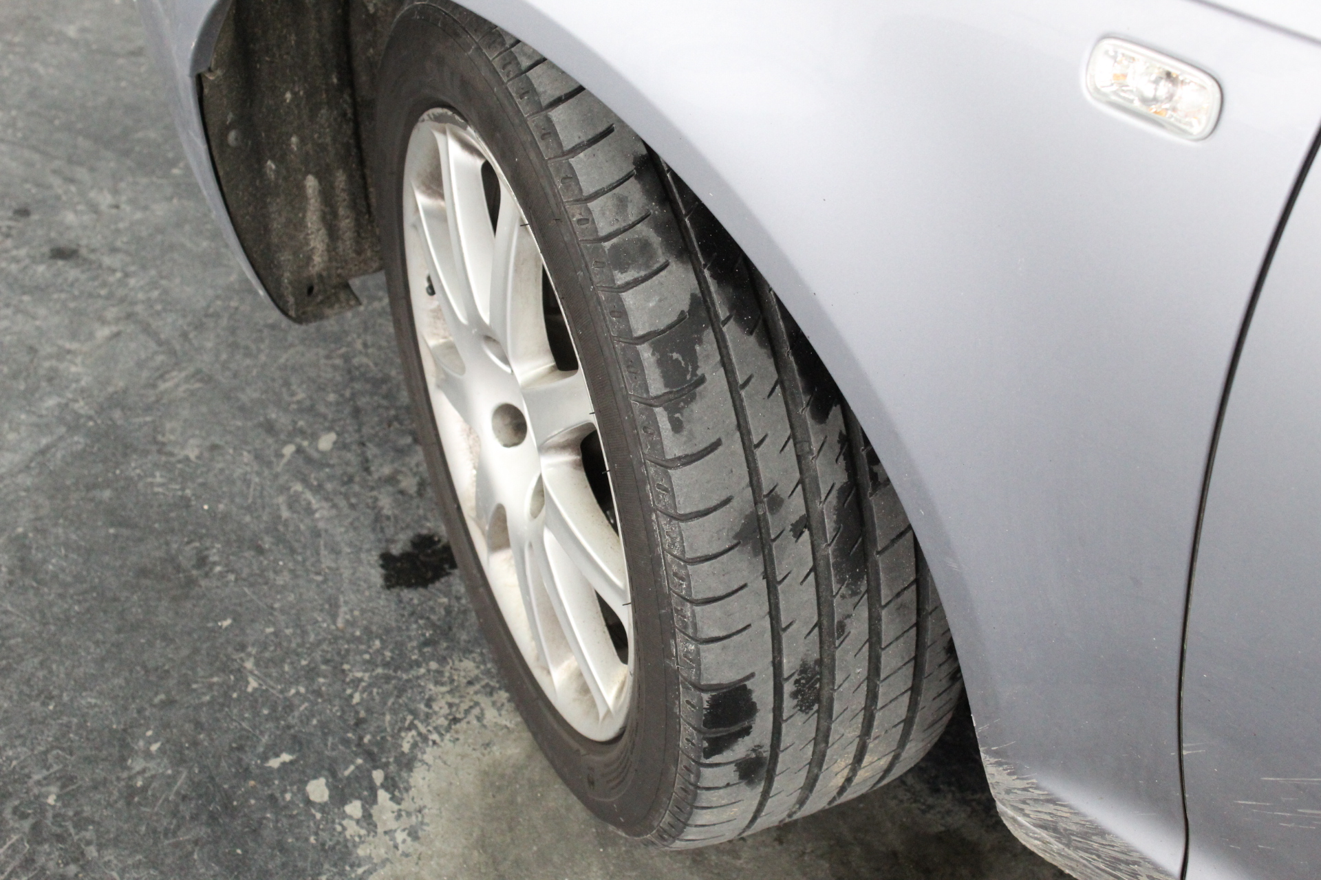 "NED KELLY" Set Of 3 x 1oz Ingots & Display Box Finished in 999 Silver