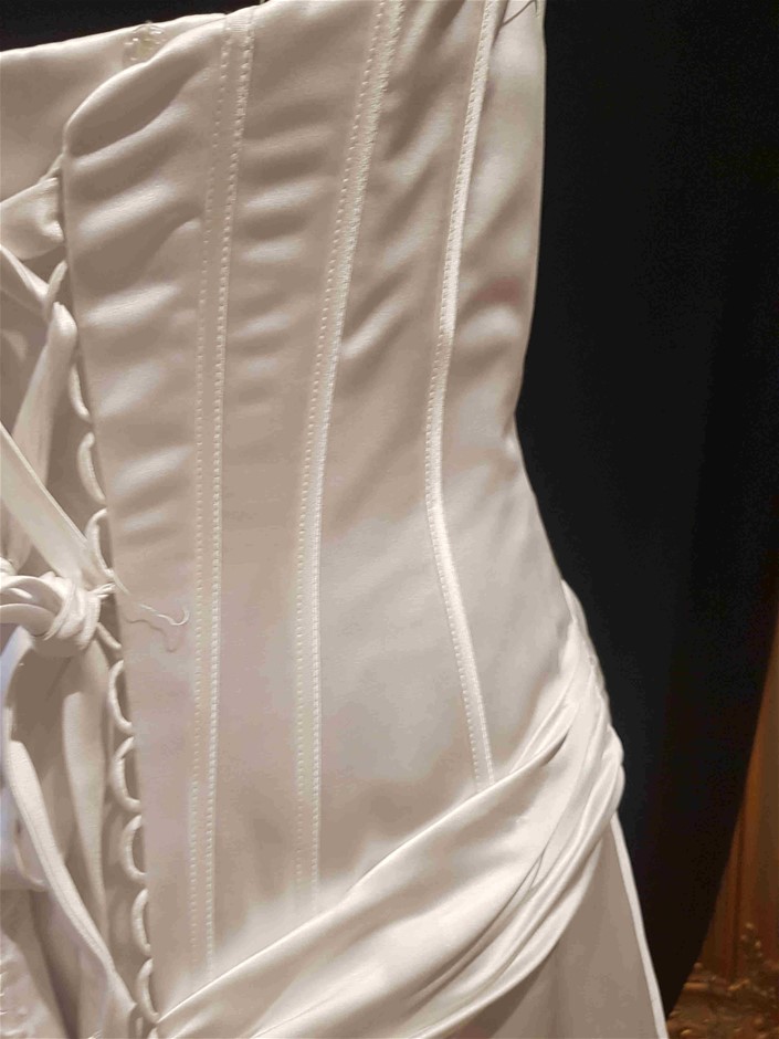 ADIDAS Women's TR-ES 1/4 Zip, Size AU XL, Glo Grey, IX1021.  Buyers Note -