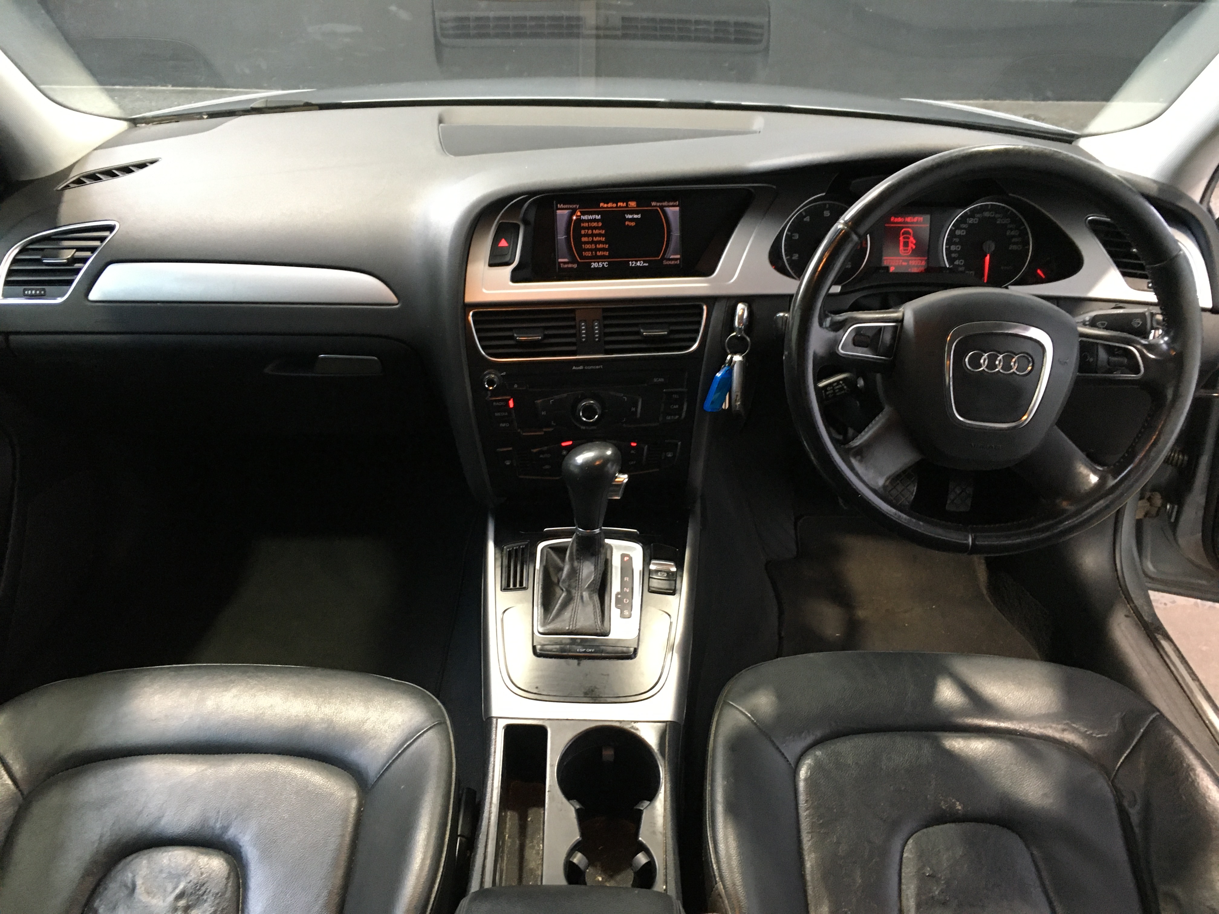 GOURMIA Double Decker Dual Basket Air Fryer with Smart Finish, Sync Cook, &