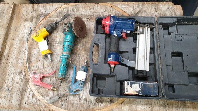 2 Packs of 100 x Stainless Steel Cable Ties, Size 4.6mm x 150mm.