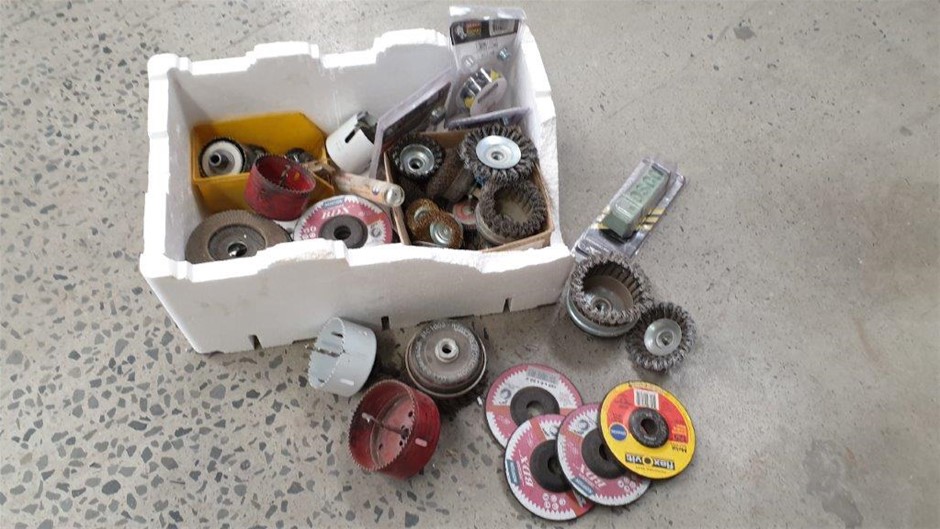 2 Packs of 100 x Stainless Steel Cable Ties, Size 4.6mm x 150mm.