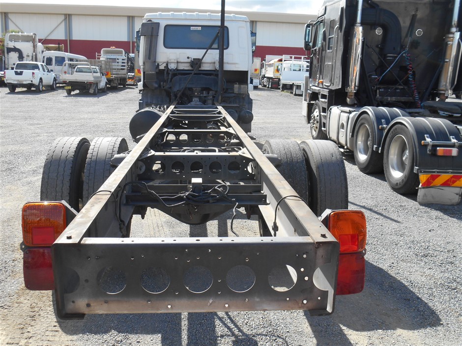 20 Packs of 1000 x VOREL Staples 8mm.