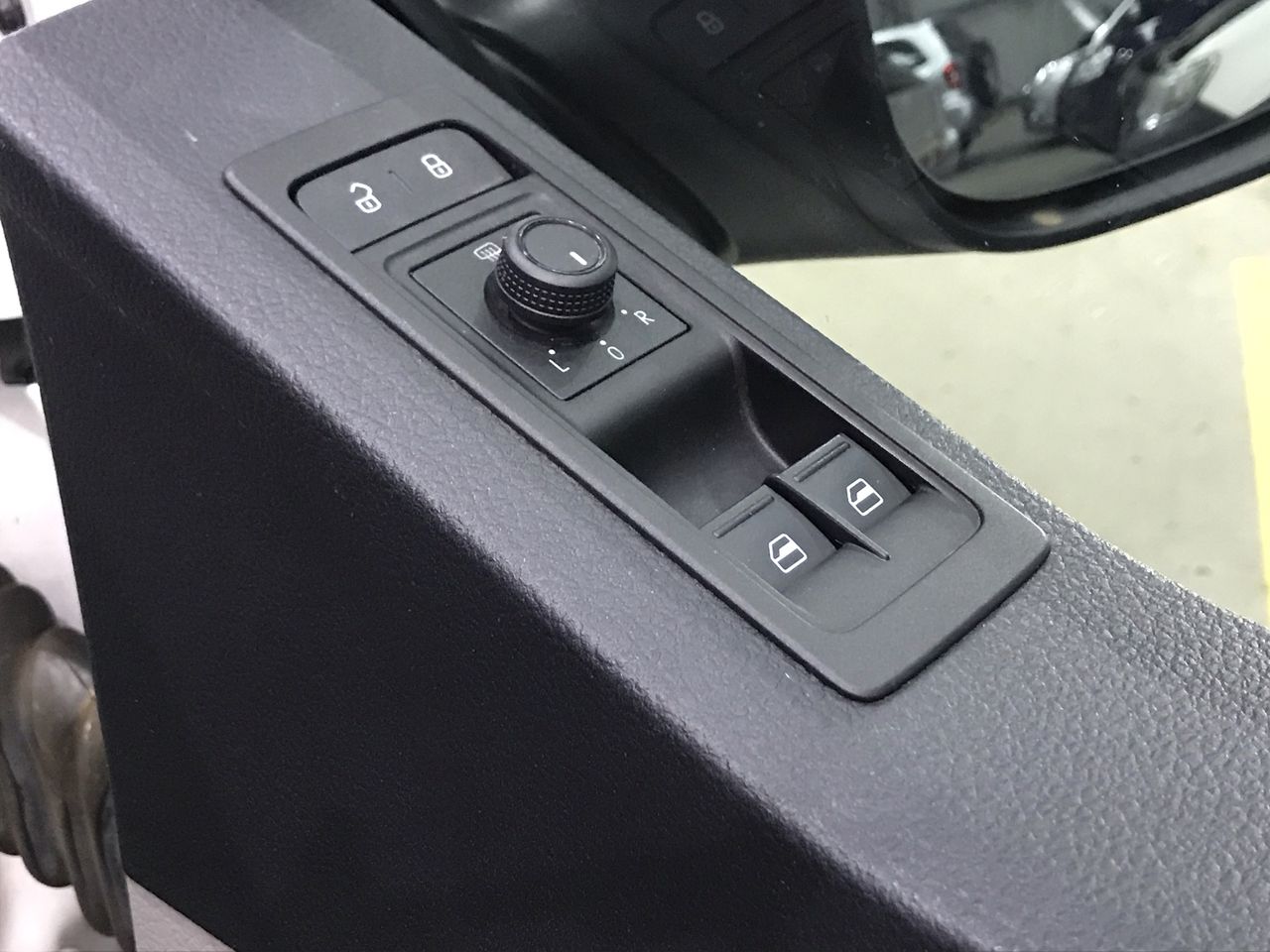 Sidlow Estate Sauvignon Blanc NV (12x 750mL), SEA.