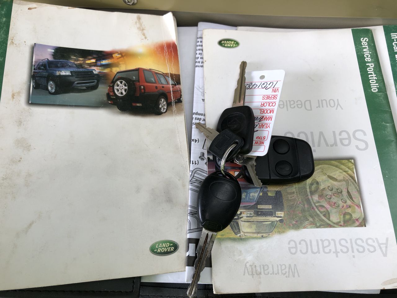 Elephant in the Room Cabernet Sauvignon (6x 750mL).