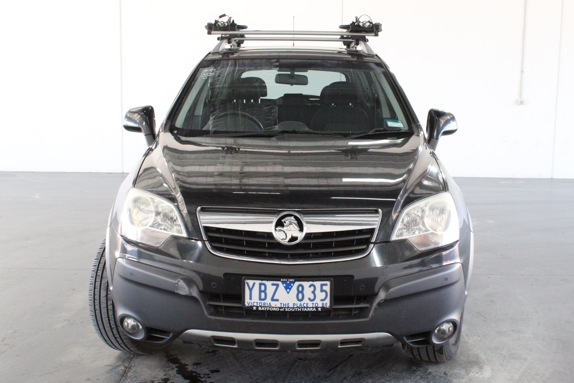 By The Vineyard Mixed Pack Pinot Grigio & Chardonnay (12x 750mL). SEA.