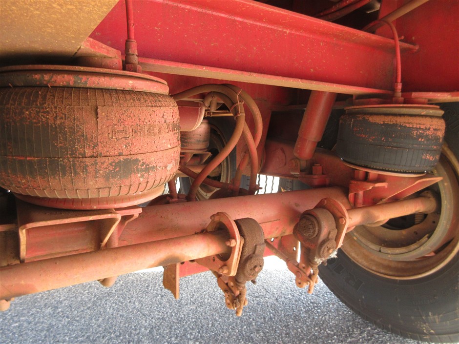 6mm Labradorite & Baroque Pearl Dangling Earrings.