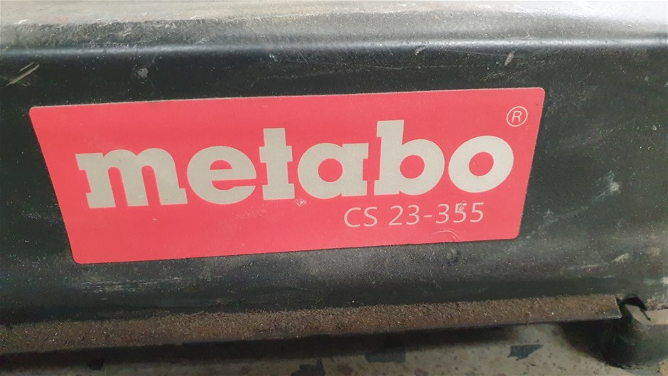 <B>Trailerable Grain Hopper Bin</B>