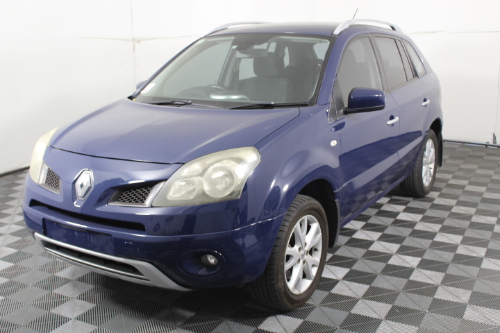 0.16 Carat White 4 round diamonds